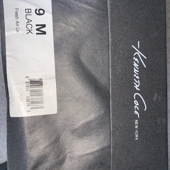 Kenneth Cole black dress shoes